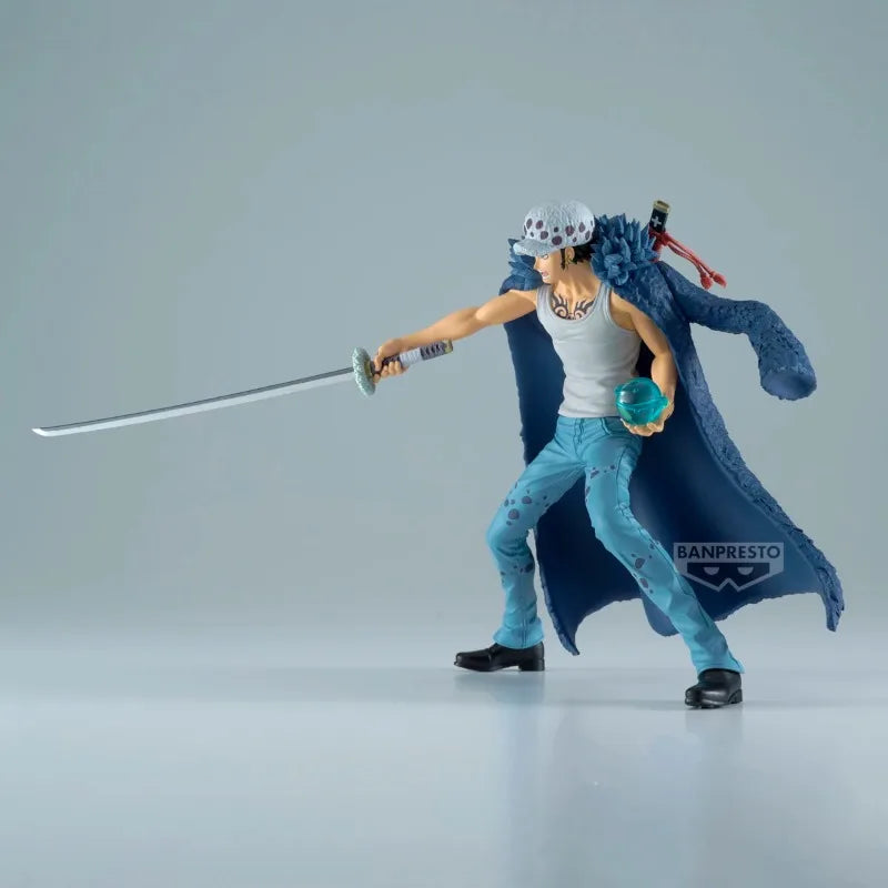 Auf Lager Original BANDAI Banpresto ONE PIECE BRC Trafalgar D. Water Law PVC Actionfigur Anime Figuren Modell Spielzeug Weihnachtsgeschenk