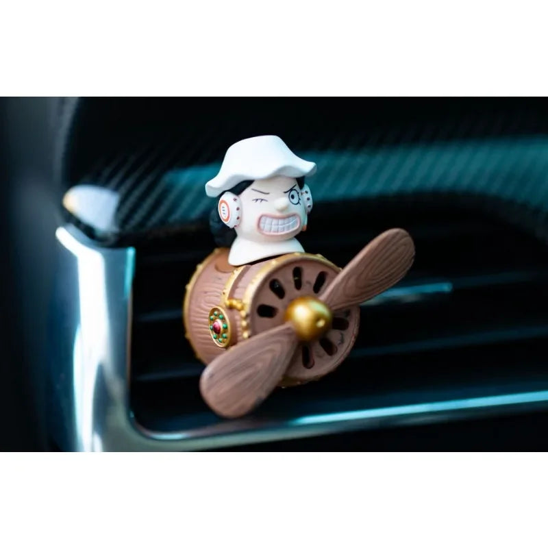 Anime One Piece Luffy Sauron Sanji Pilot Propeller Auto-Lufterfrischer Aromatherapie Mode Air Vent Aromatherapie Autozubehör