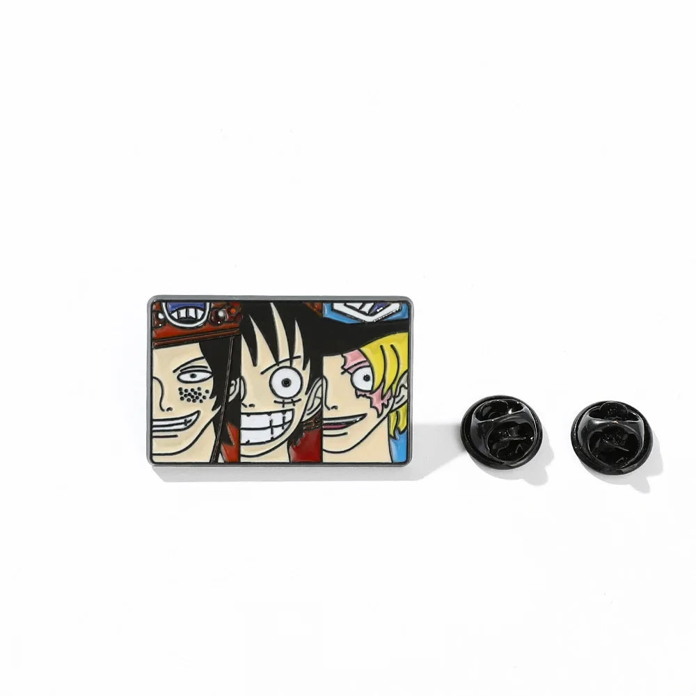 One Piece Emaille-Broschen Cartoon Luffy Zoro Nami Chopper Sanji Lysop Anime Actionfiguren Metallabzeichen Rucksack Anstecknadeln Spielzeug